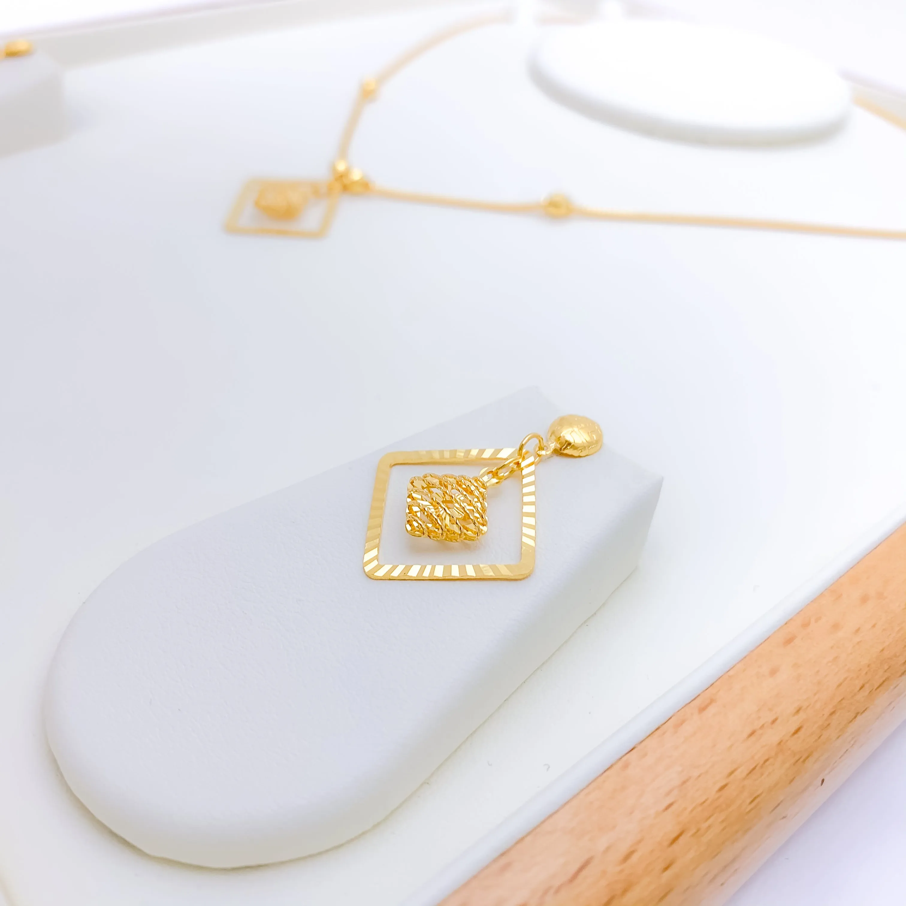 Beautiful Petite Necklace Set