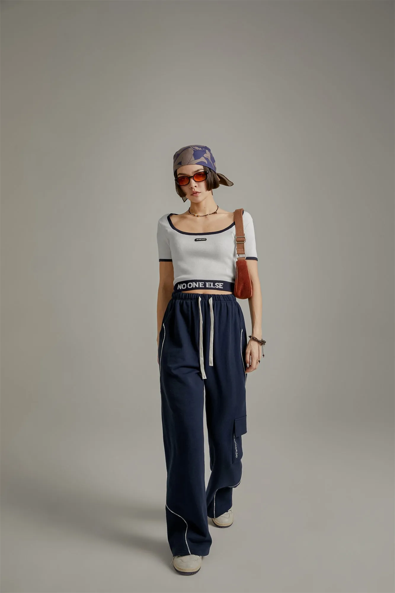 Big U-Neck Cropped Knit Top