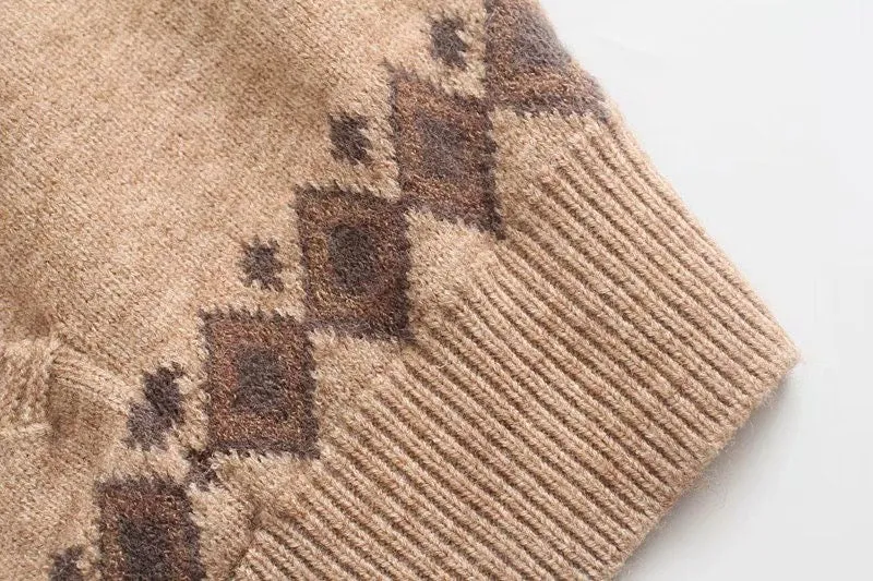 HOODED OVERSIZED JACQUARD KNIT SWEATER