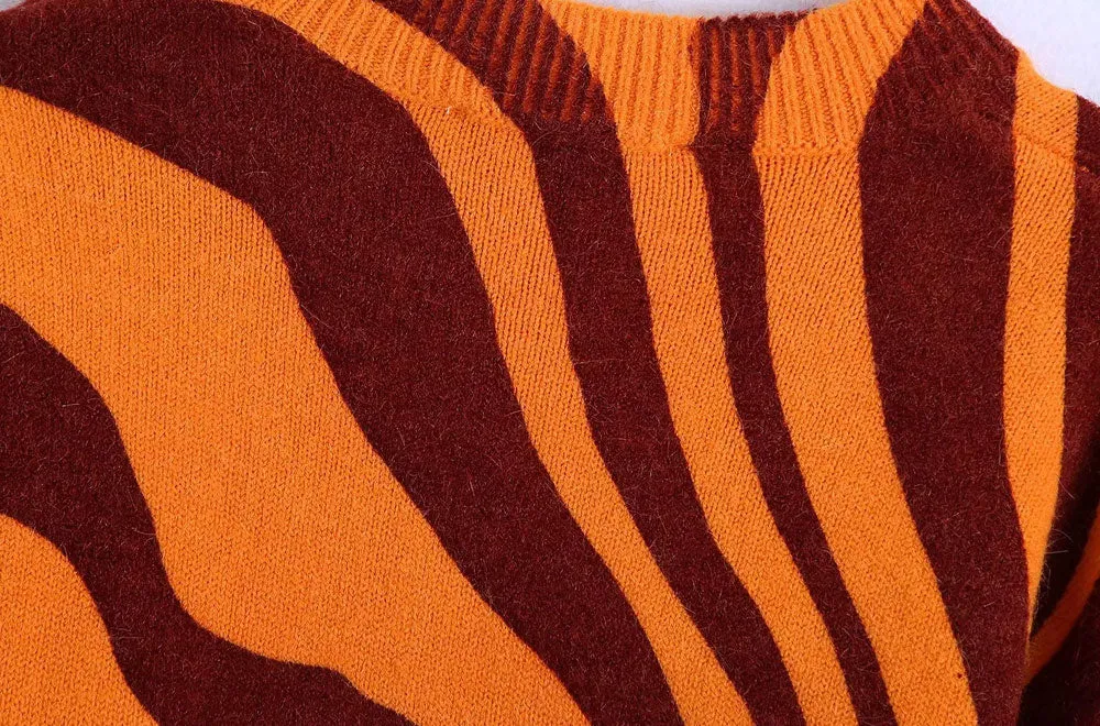 JACQUARD ANIMAL PRINT