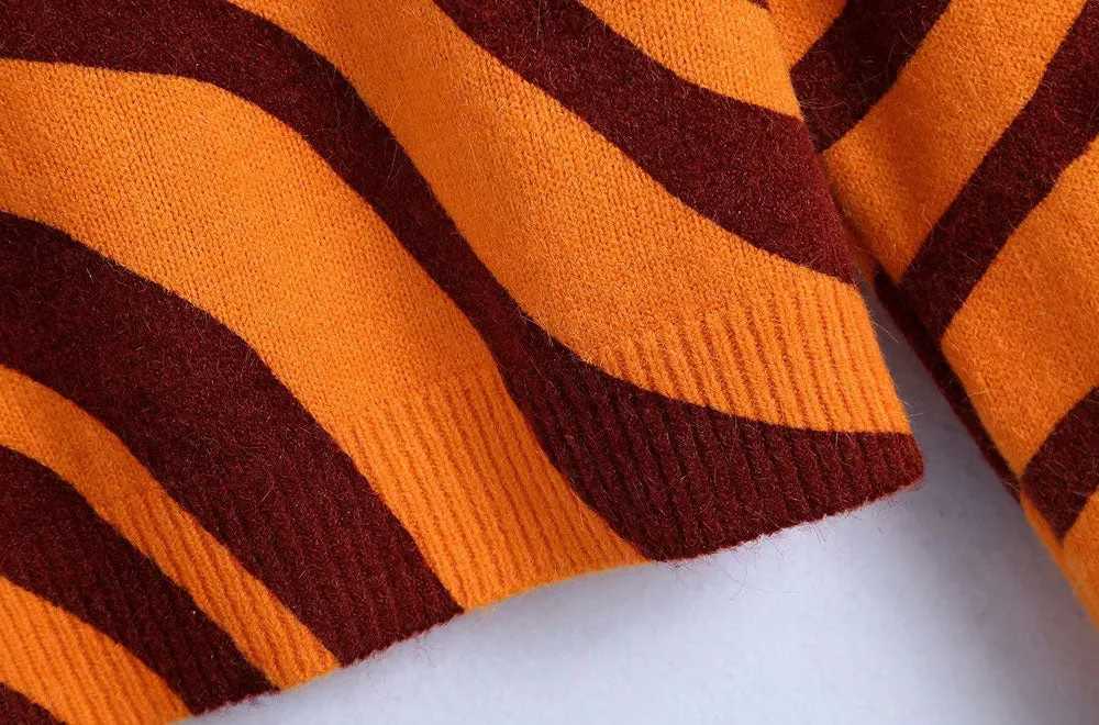 JACQUARD ANIMAL PRINT