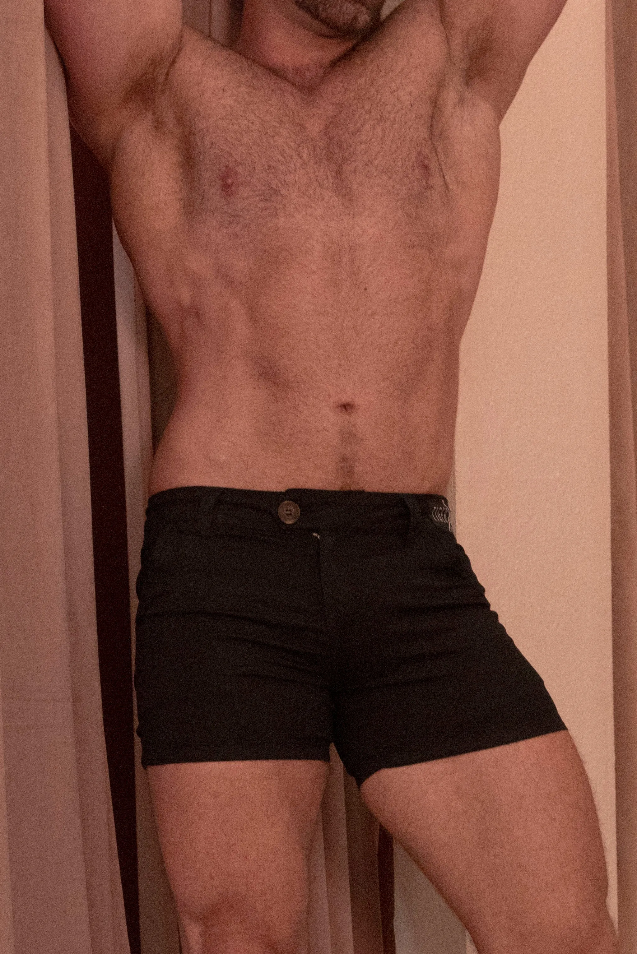 LIAM ONYX STRETCH SHORT