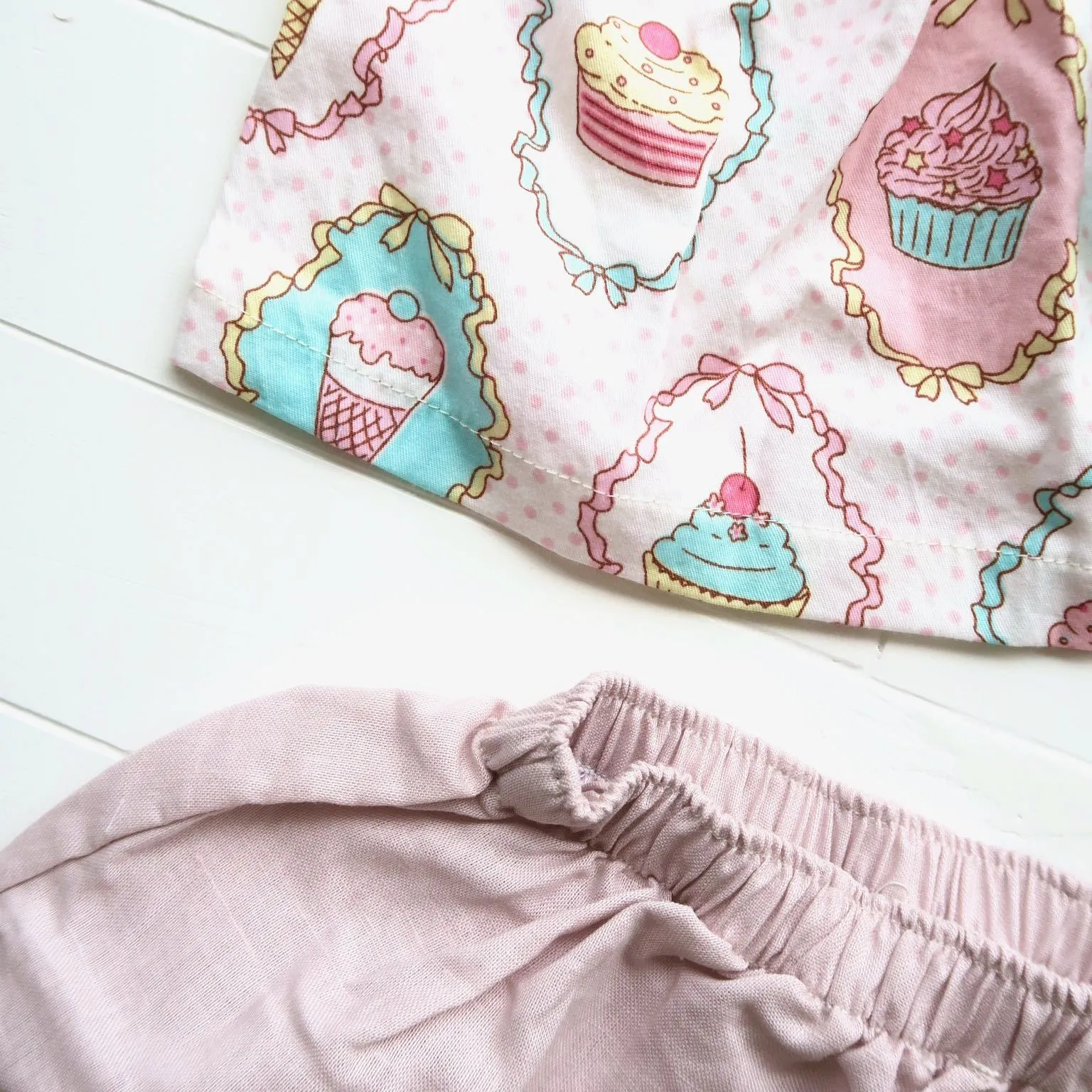 Quince Top and Bloomers in Sweet Dessert and Old Rose Linen