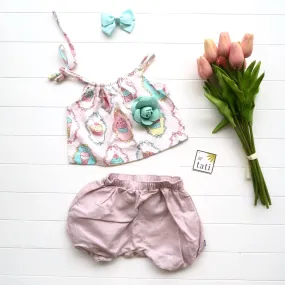 Quince Top and Bloomers in Sweet Dessert and Old Rose Linen